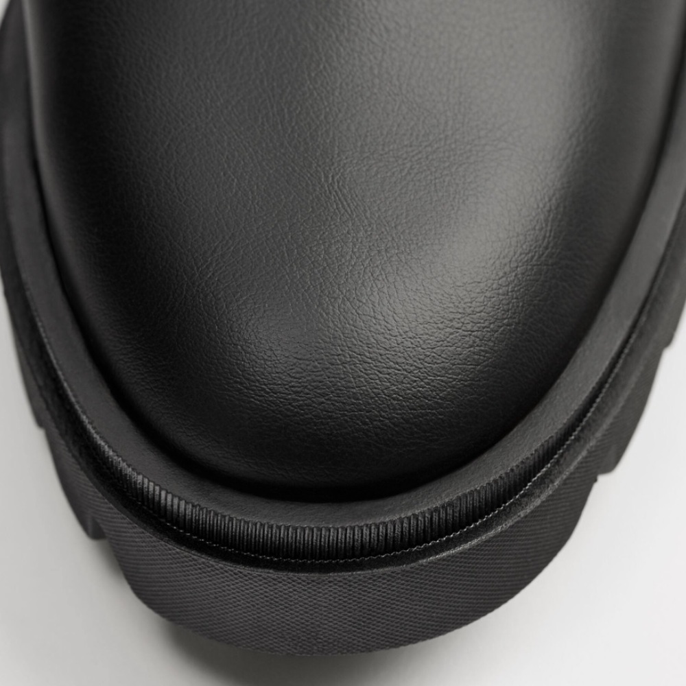 ZARA MEN TREADED CHELSEA BOOTS - Picture 7 of 10